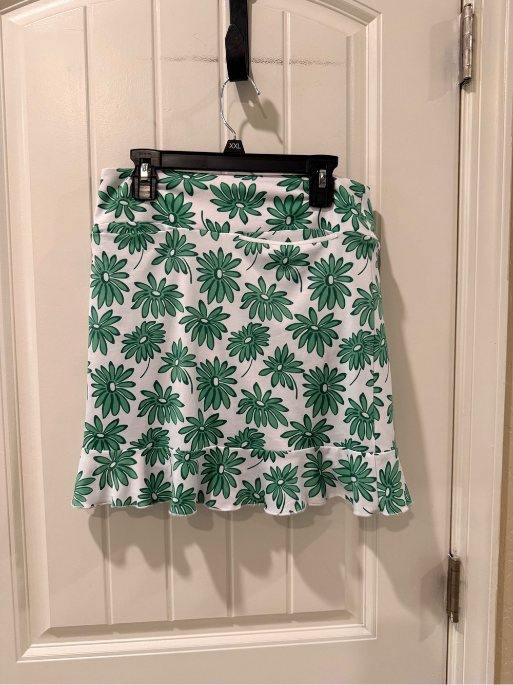 Golftini Girl Power Long Ruffle Skort Skirt XS Green Floral Golf NWT - Picture 3 of 16